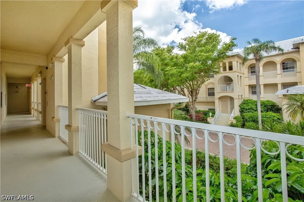 825 Bentwater Circle Naples FL 34108