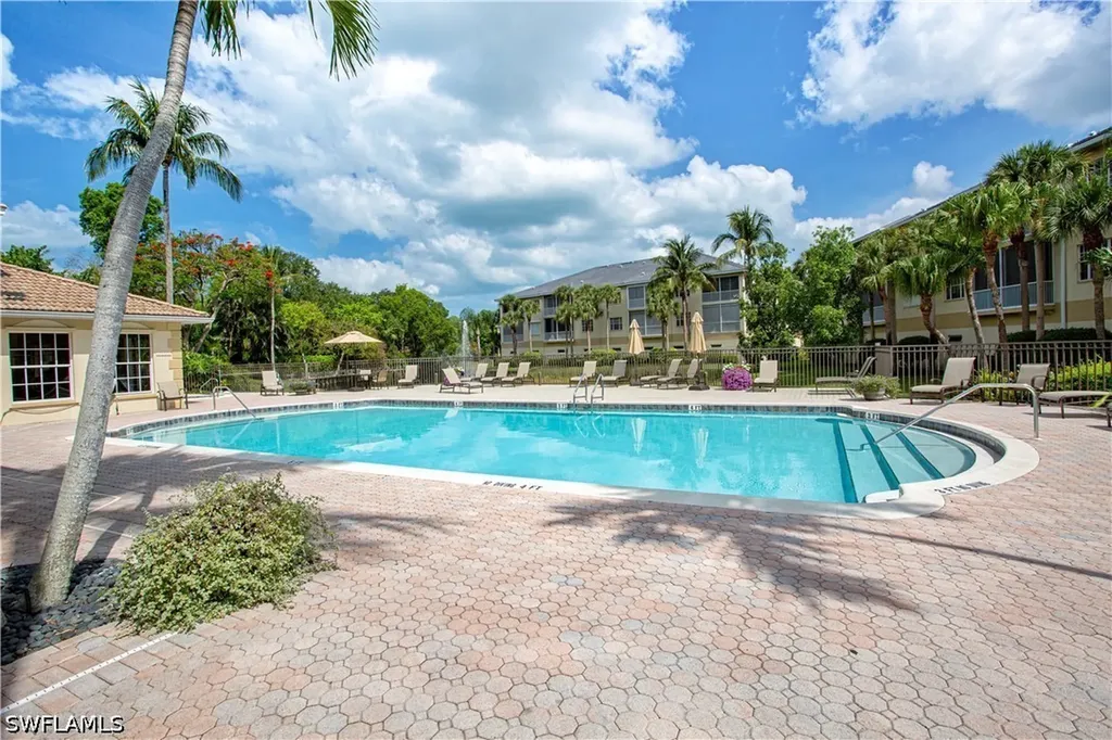 825 Bentwater Circle Naples FL 34108