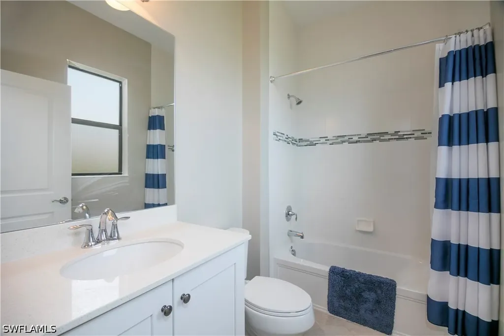 1466 Artesia Drive W Naples FL 34113