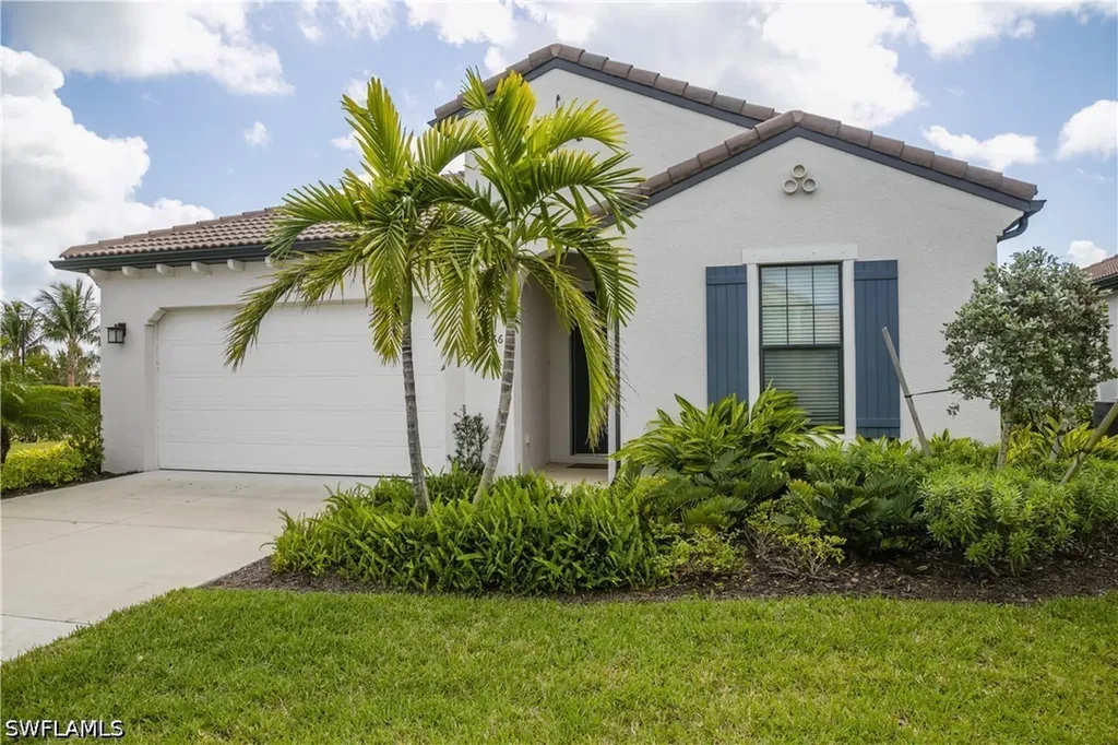1466 Artesia Drive W Naples FL 34113