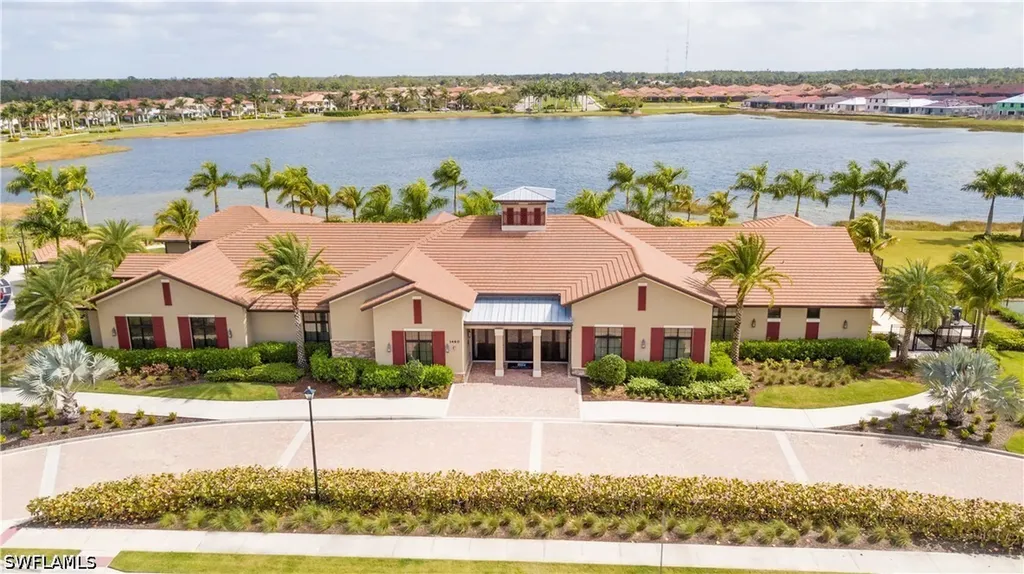 1466 Artesia Drive W Naples FL 34113