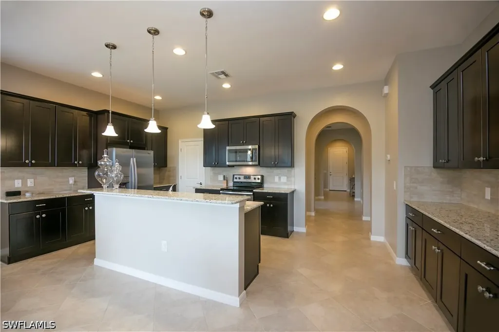 1466 Artesia Drive W Naples FL 34113