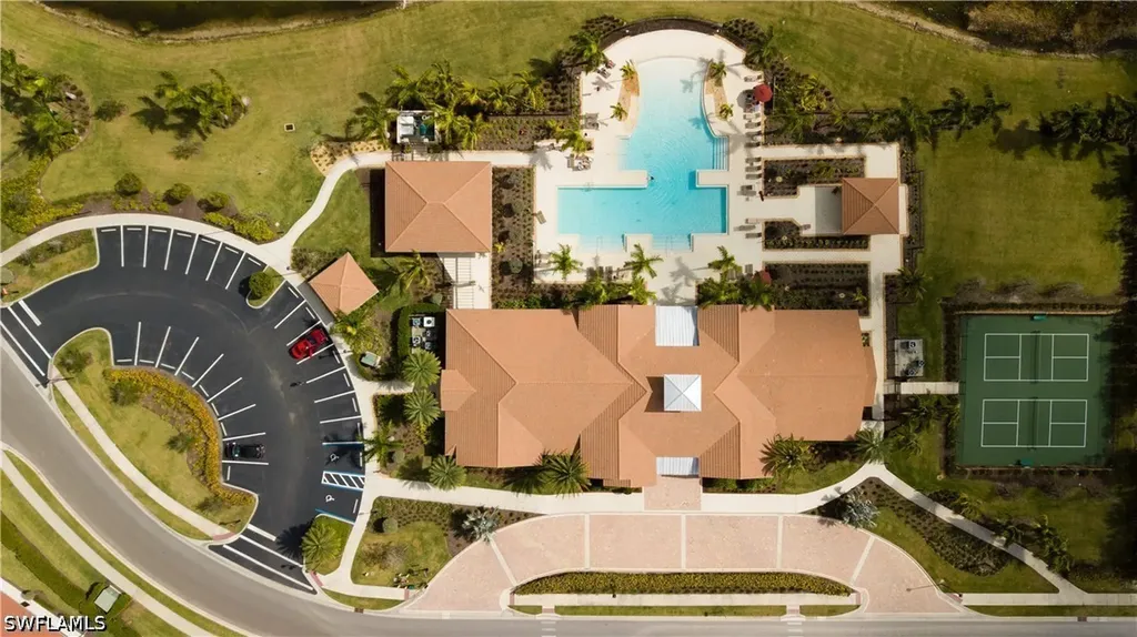 1466 Artesia Drive W Naples FL 34113
