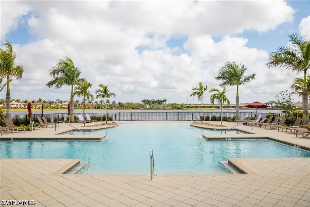 1466 Artesia Drive W Naples FL 34113