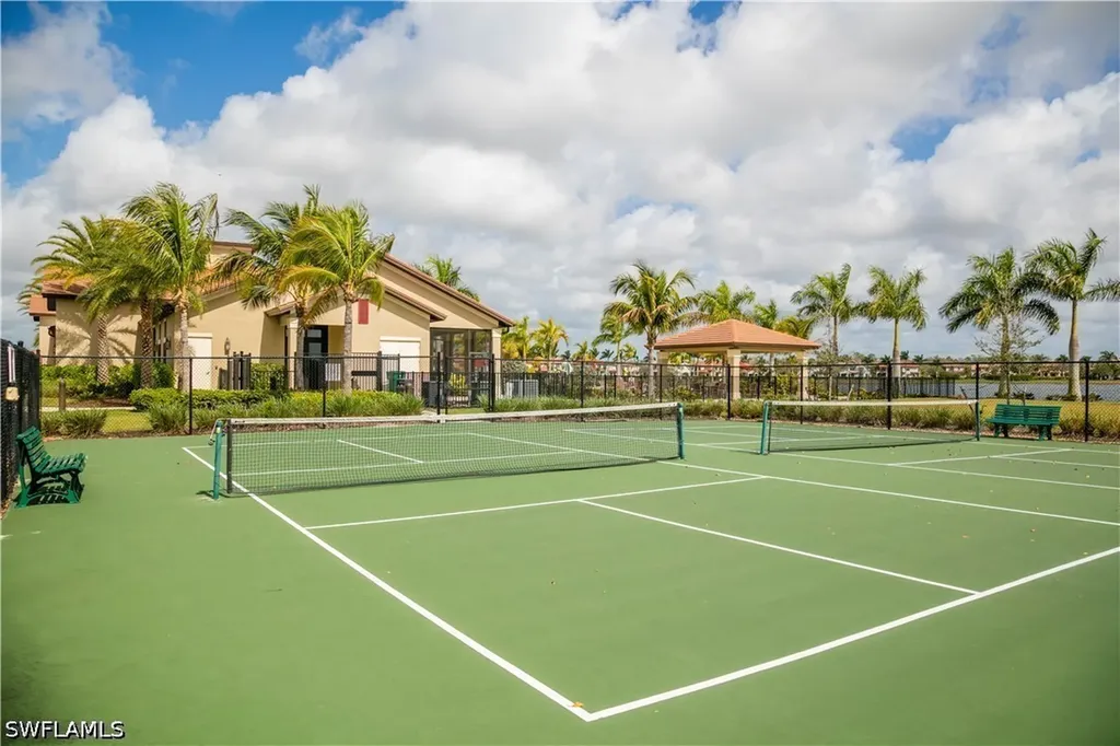 1466 Artesia Drive W Naples FL 34113