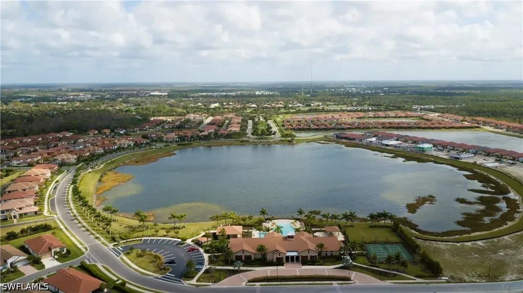 1466 Artesia Drive W Naples FL 34113