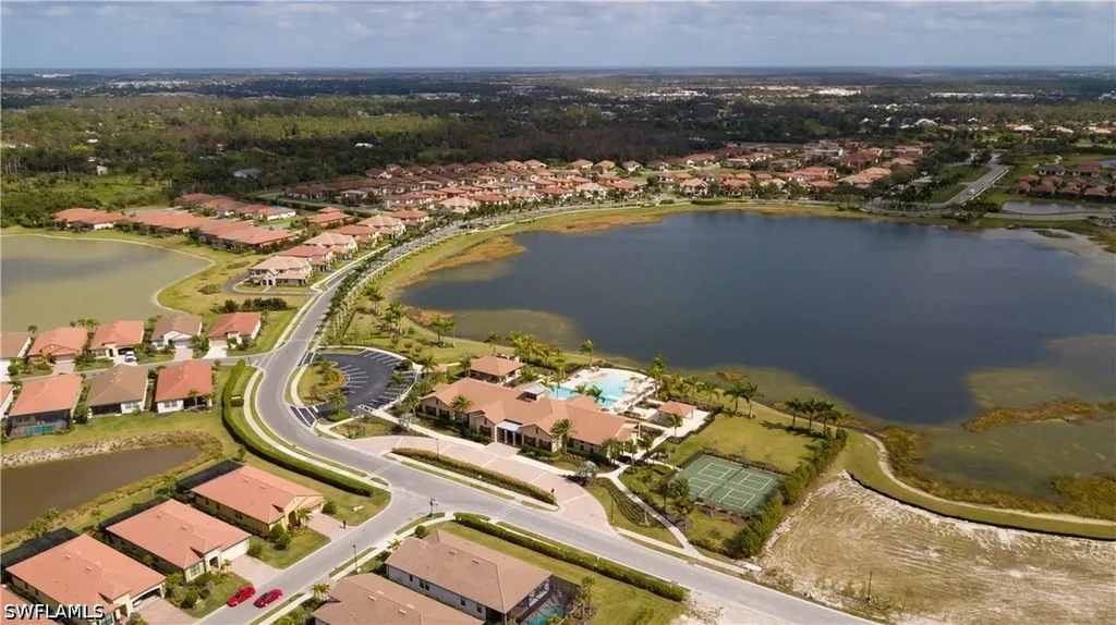 1466 Artesia Drive W Naples FL 34113