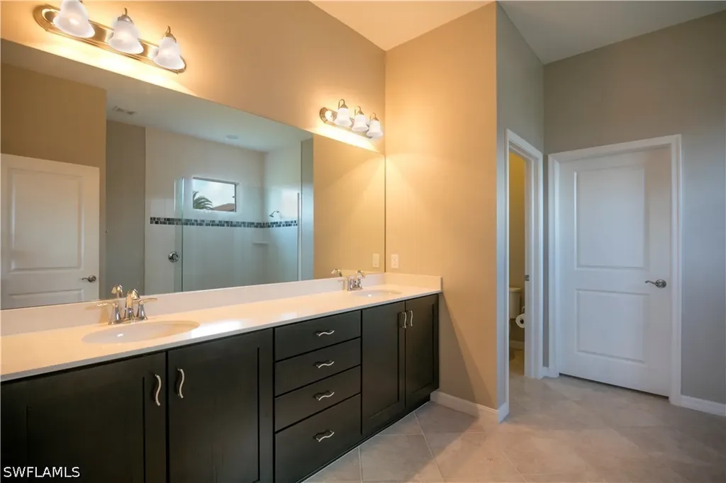 1466 Artesia Drive W Naples FL 34113