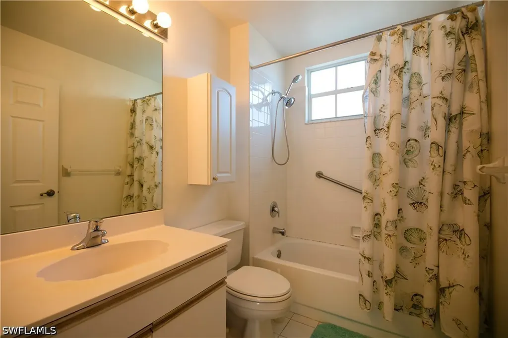 7104 Barrington Circle Naples FL 34108