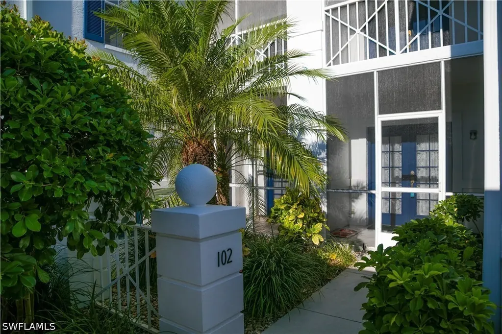 7104 Barrington Circle Naples FL 34108