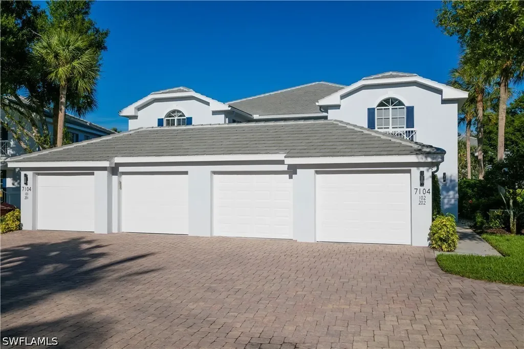 7104 Barrington Circle Naples FL 34108