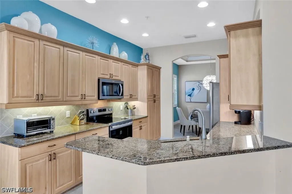 8755 Coastline Court Naples FL 34120