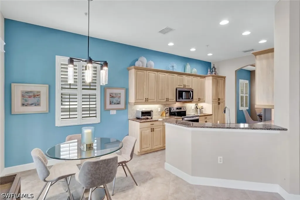 8755 Coastline Court Naples FL 34120