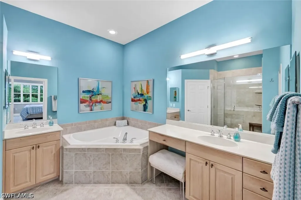 8755 Coastline Court Naples FL 34120