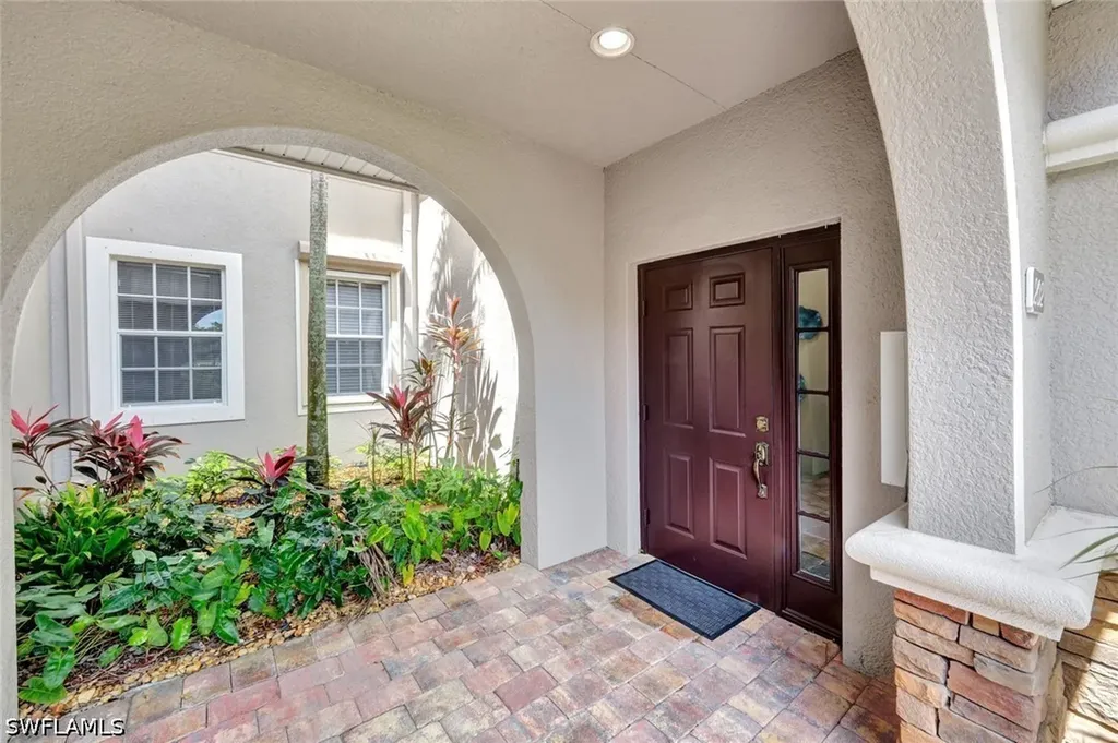 8755 Coastline Court Naples FL 34120