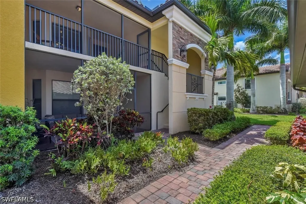 9528 Avellino Way Naples FL 34113