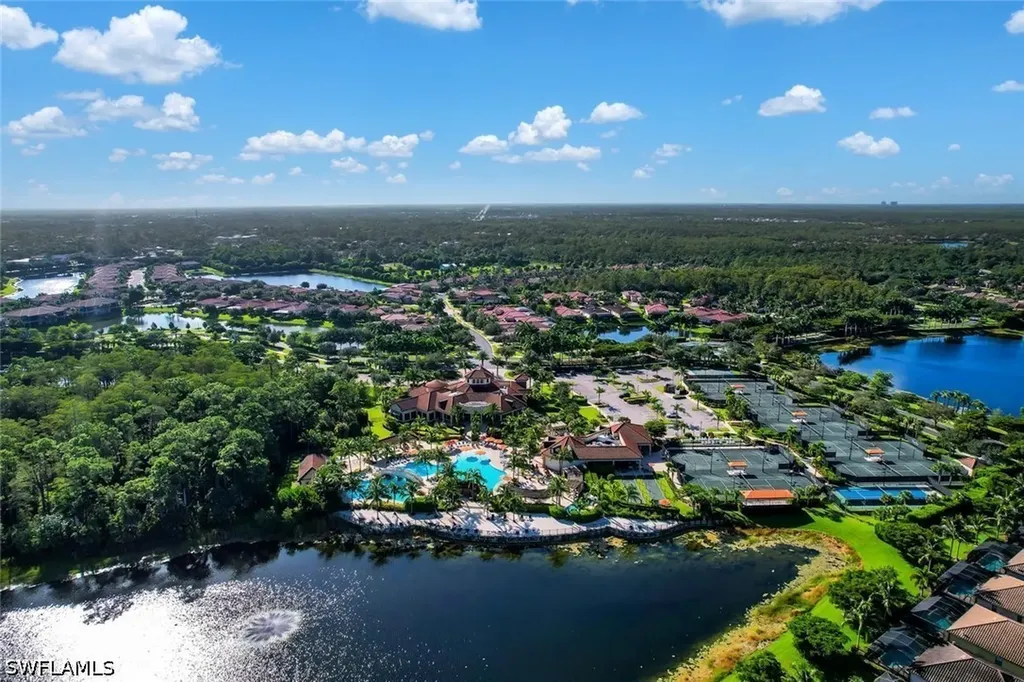 9528 Avellino Way Naples FL 34113