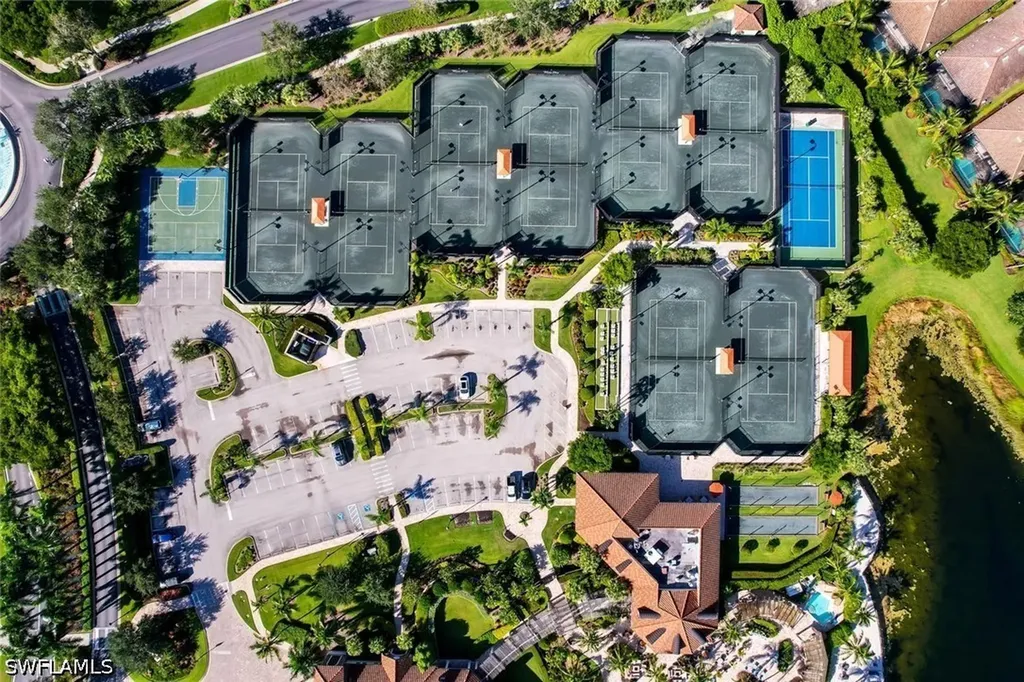 9528 Avellino Way Naples FL 34113
