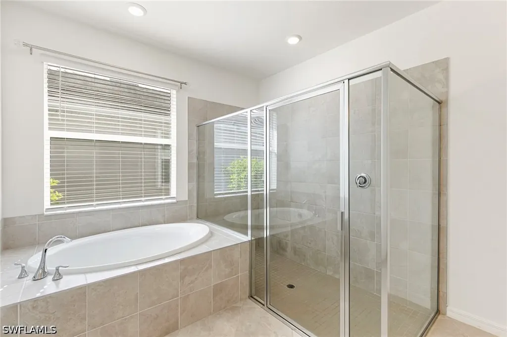 2525 Kona Way Naples FL 34120