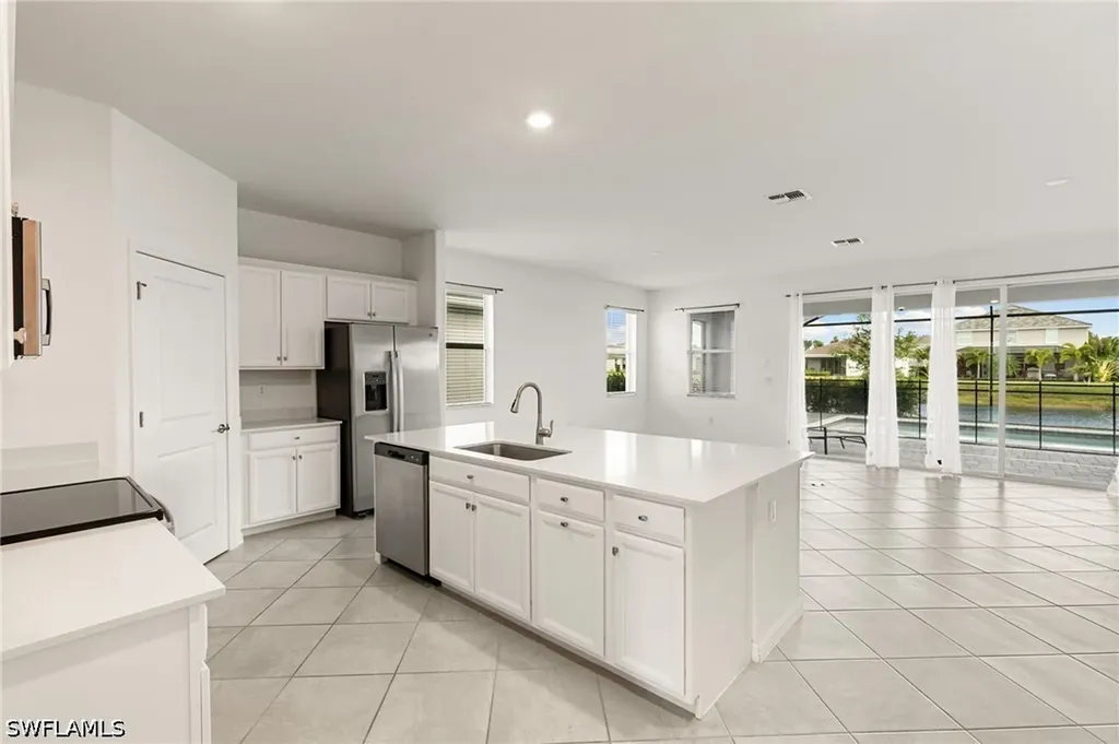2525 Kona Way Naples FL 34120