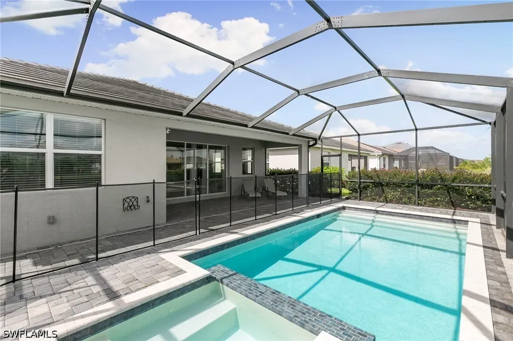 2525 Kona Way Naples FL 34120