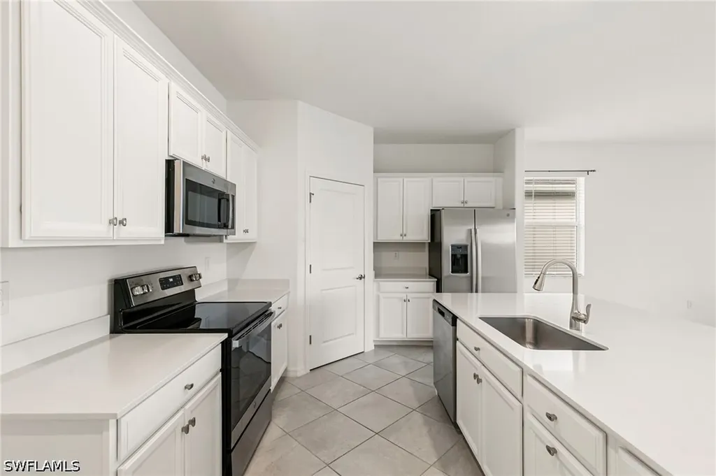 2525 Kona Way Naples FL 34120