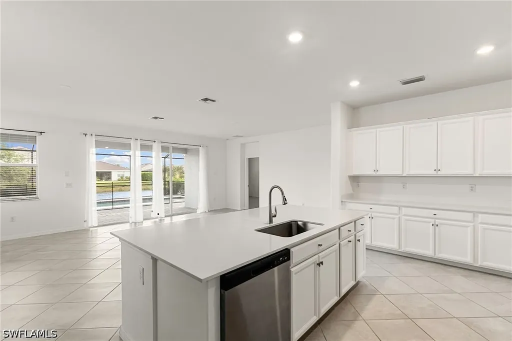 2525 Kona Way Naples FL 34120