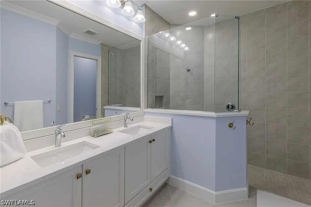 8912 Calypso Court Naples FL 34112