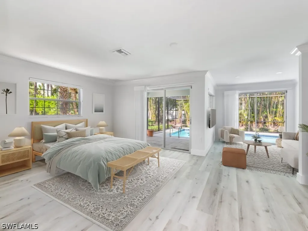 1131 Crayton Road Naples FL 34102