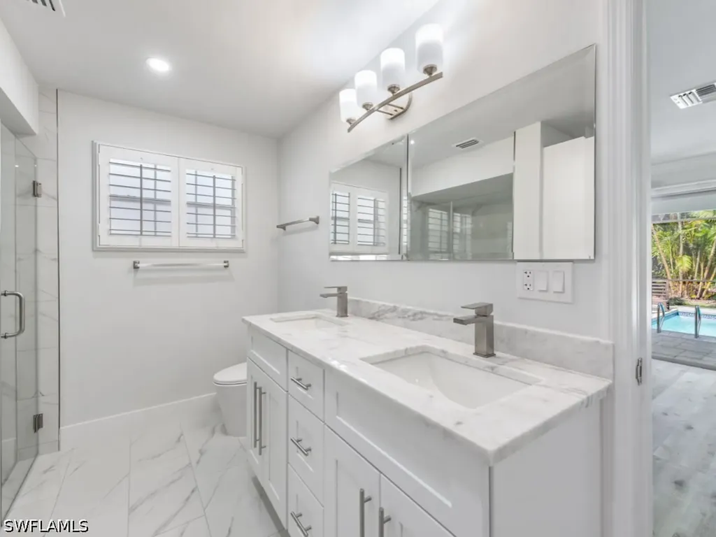 1131 Crayton Road Naples FL 34102