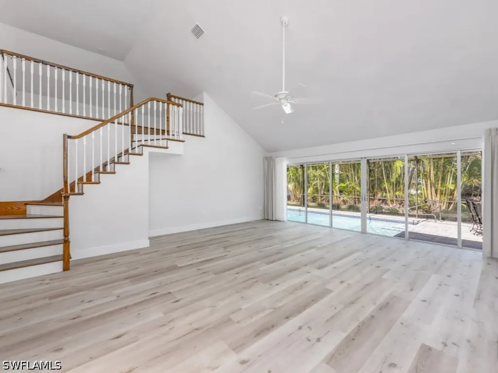 1131 Crayton Road Naples FL 34102