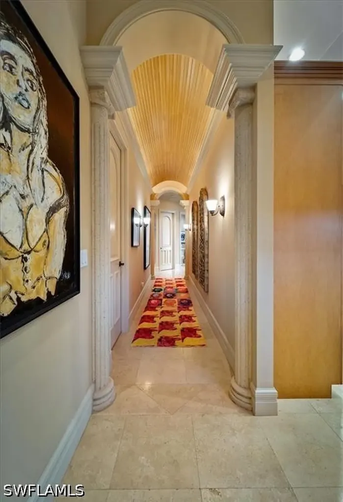 550 21st Avenue S Naples FL 34102