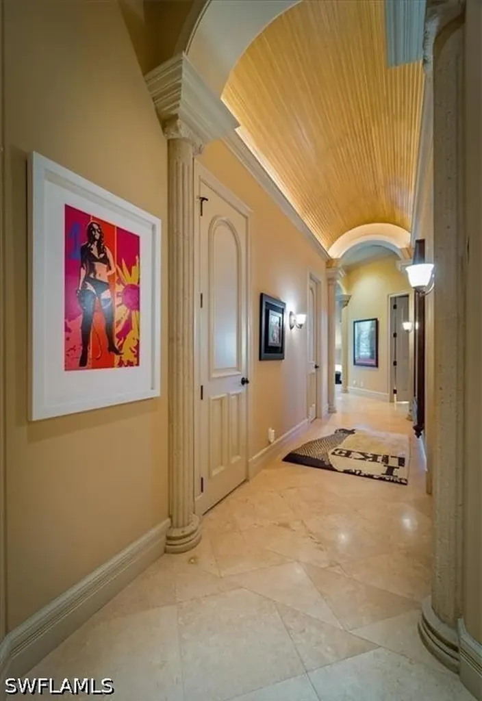 550 21st Avenue S Naples FL 34102