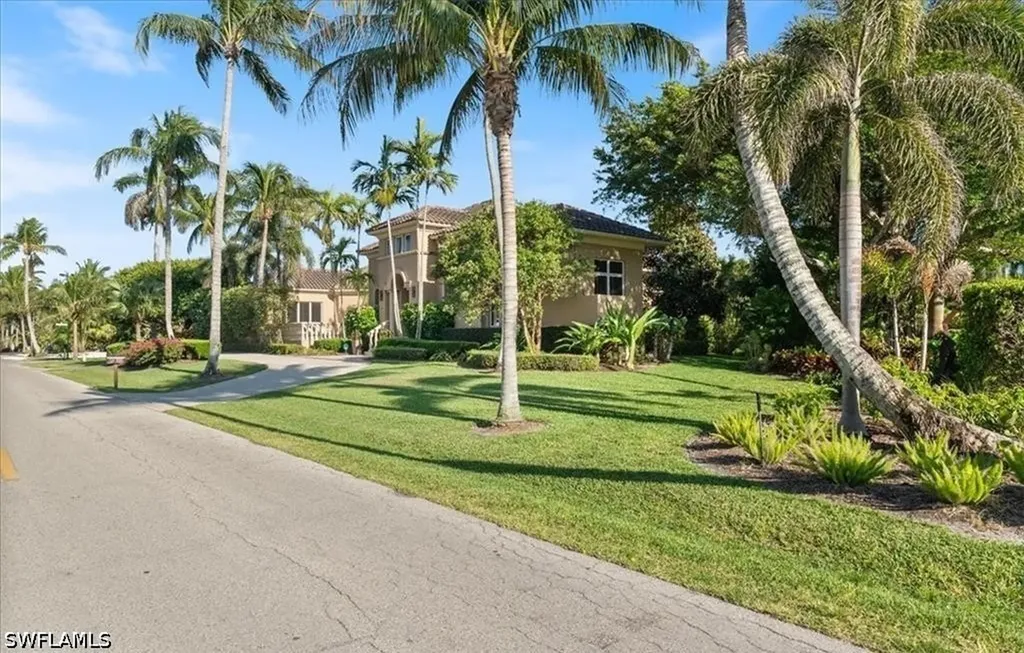 550 21st Avenue S Naples FL 34102