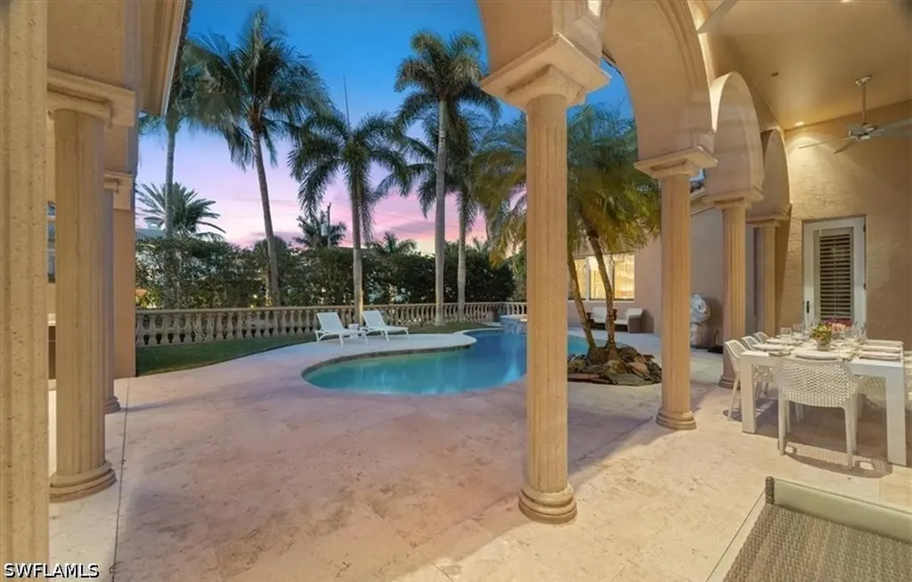 550 21st Avenue S Naples FL 34102