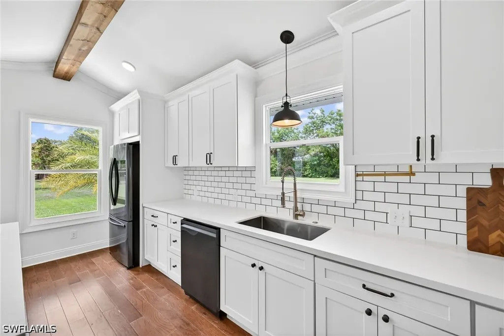250 19th Street NW Naples FL 34120