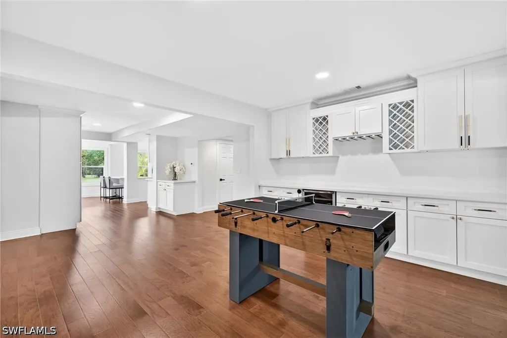 250 19th Street NW Naples FL 34120