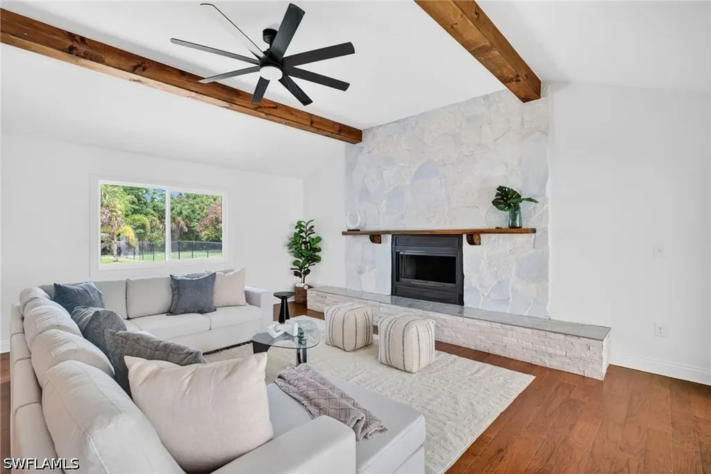 250 19th Street NW Naples FL 34120