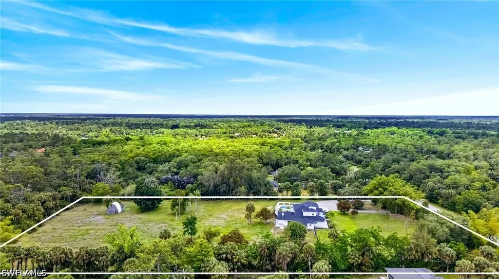 250 19th Street NW Naples FL 34120