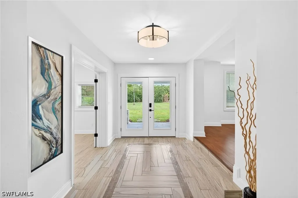 250 19th Street NW Naples FL 34120