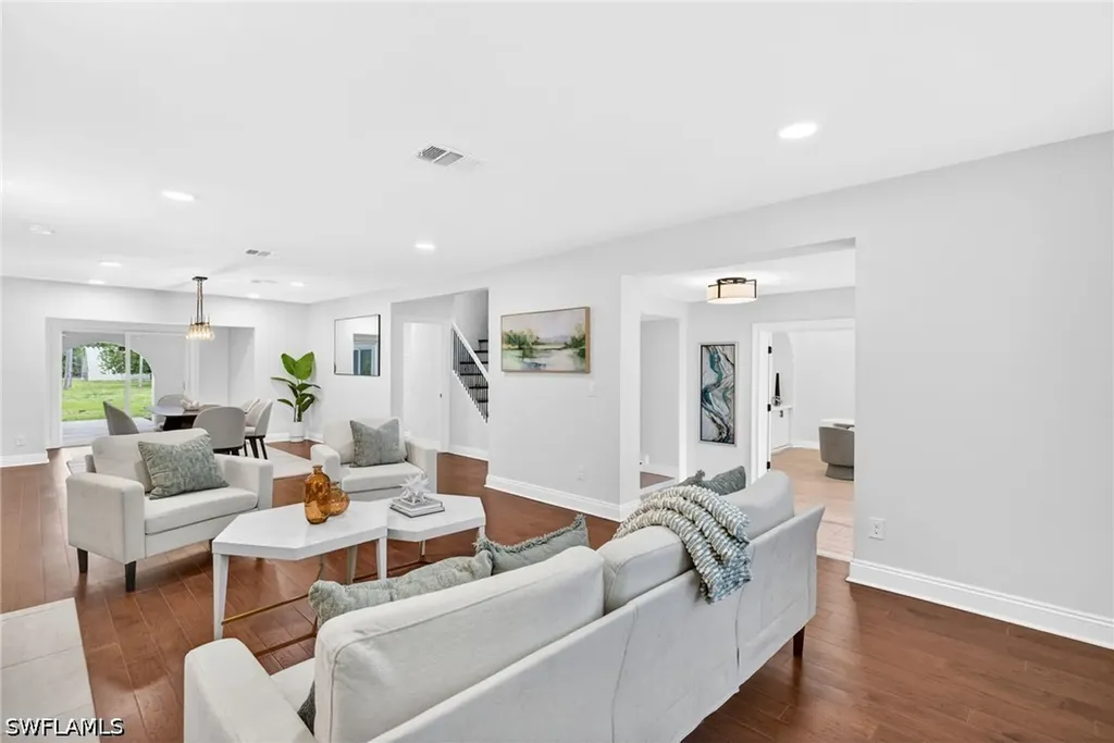250 19th Street NW Naples FL 34120