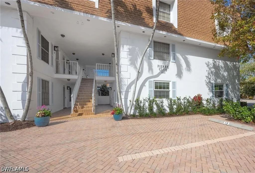 1222 Gordon Drive Naples FL 34102