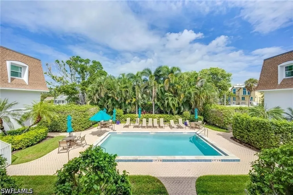 1222 Gordon Drive Naples FL 34102