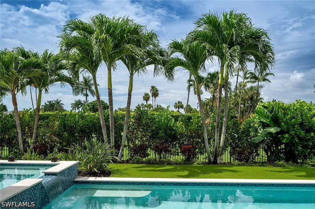 705 Wedge Drive Naples FL 34103