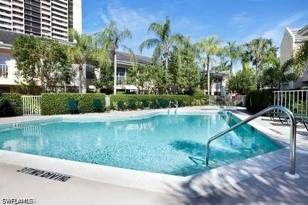 5635 Turtle Bay Drive Naples FL 34108-2750