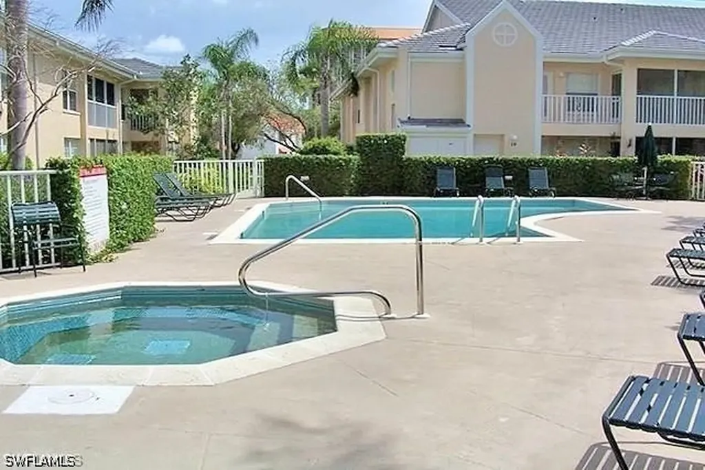 5635 Turtle Bay Drive Naples FL 34108-2750