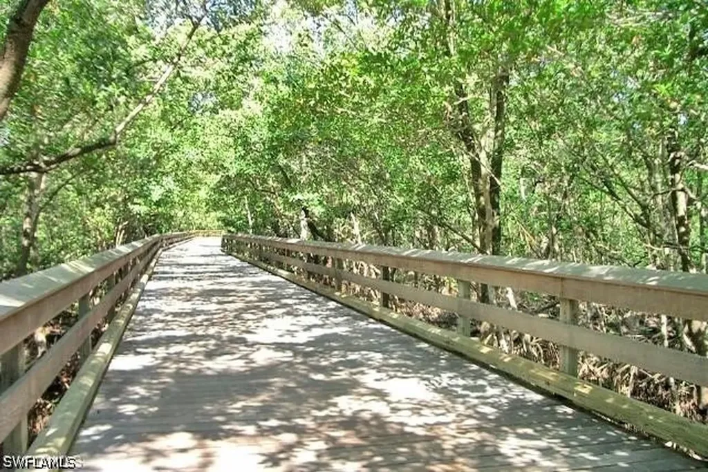 5635 Turtle Bay Drive Naples FL 34108-2750