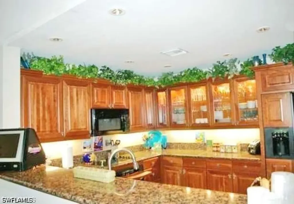 5635 Turtle Bay Drive Naples FL 34108-2750