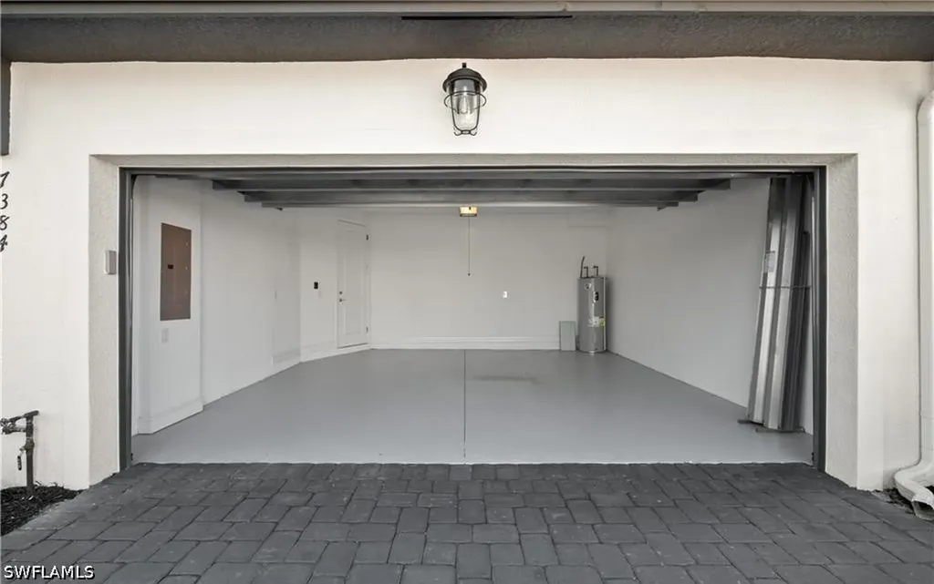 7320 Rockefeller Drive Naples FL 34119