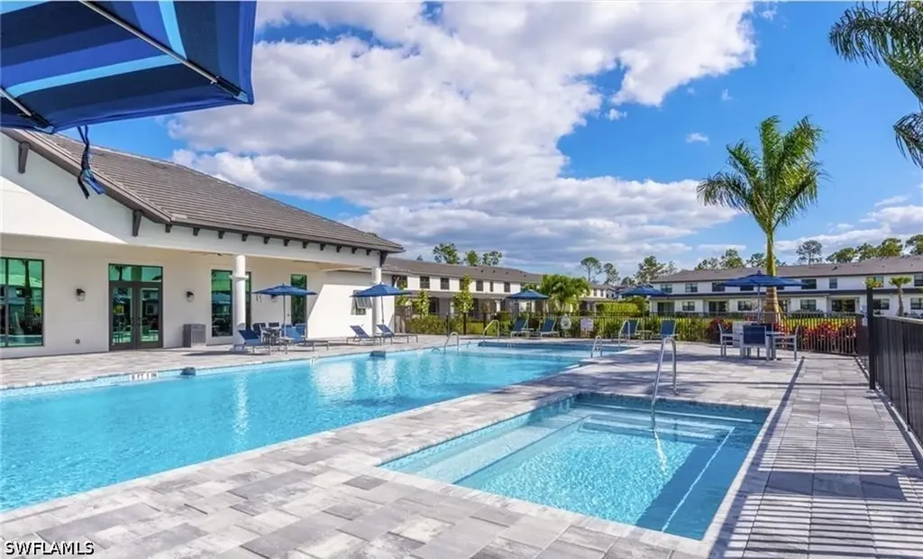 7320 Rockefeller Drive Naples FL 34119